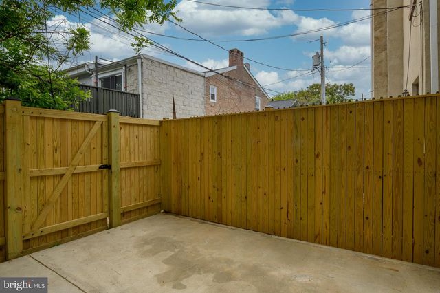 121 W HAMBURG ST, Baltimore, MD 21230