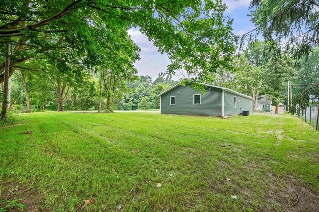 584 1st Court, Niles, MI 49120