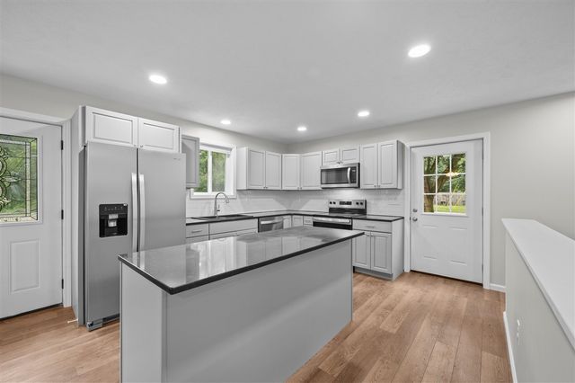 584 1st Court, Niles, MI 49120