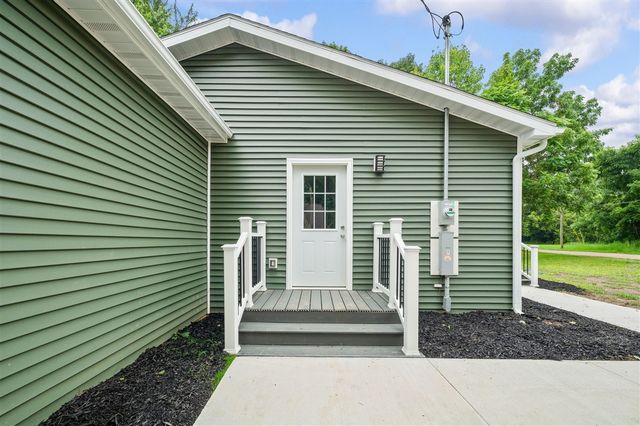 584 1st Court, Niles, MI 49120