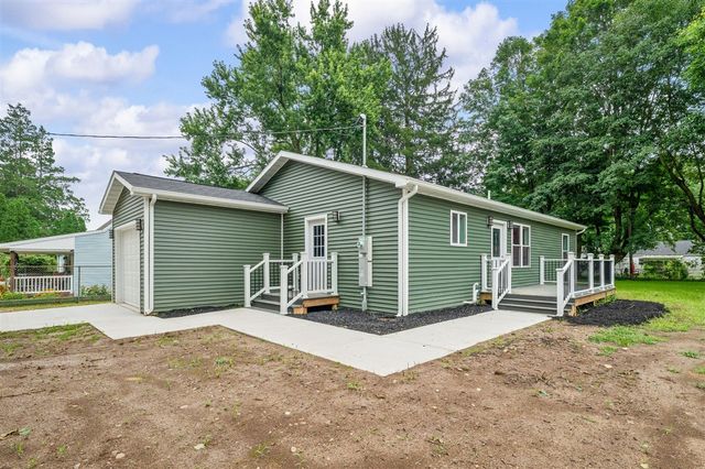 584 1st Court, Niles, MI 49120