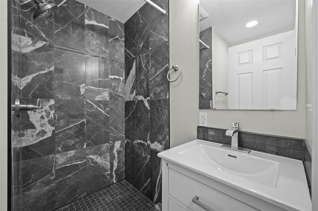 584 1st Court, Niles, MI 49120