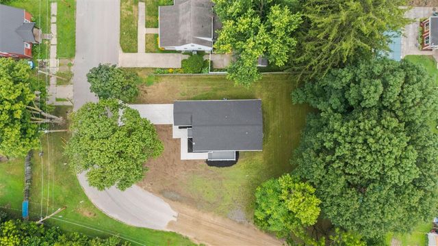 584 1st Court, Niles, MI 49120