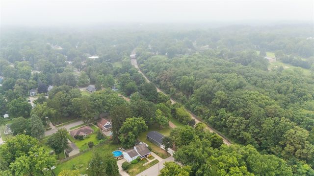 584 1st Court, Niles, MI 49120