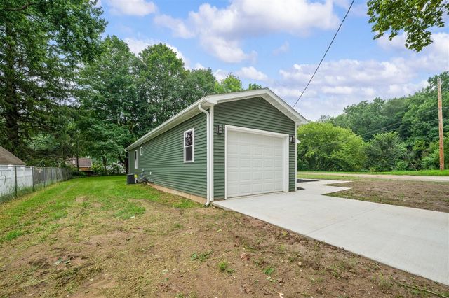 584 1st Court, Niles, MI 49120