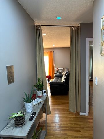 114 Nahant St. 14, Lynn, MA 01902