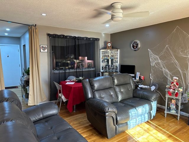 114 Nahant St. 14, Lynn, MA 01902