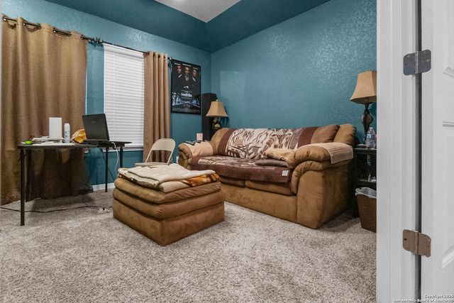 4548 Meadow Green, Schertz, TX 78108