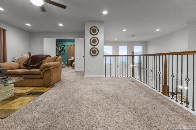 4548 Meadow Green, Schertz, TX 78108