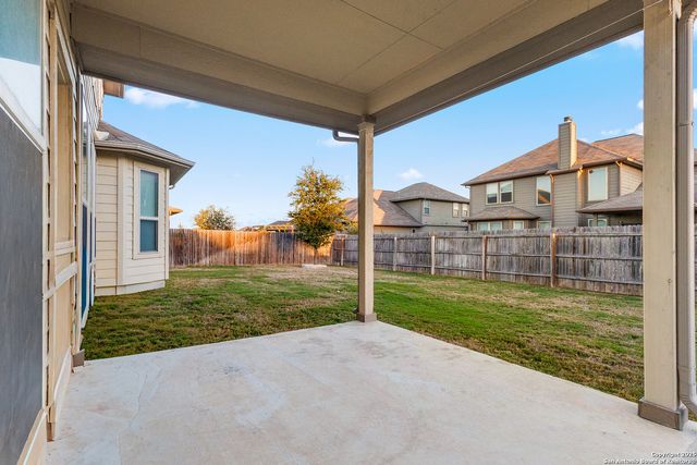 4548 Meadow Green, Schertz, TX 78108