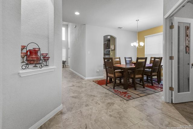 4548 Meadow Green, Schertz, TX 78108