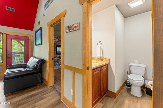 1123 Anastasia Way, Gatlinburg, TN 37738