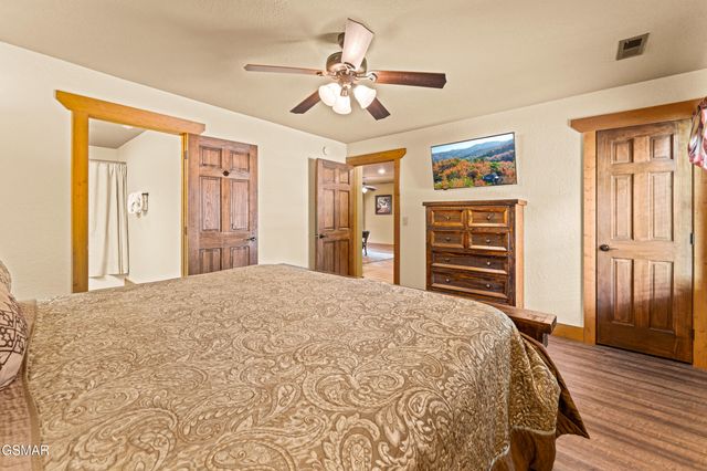 1123 Anastasia Way, Gatlinburg, TN 37738