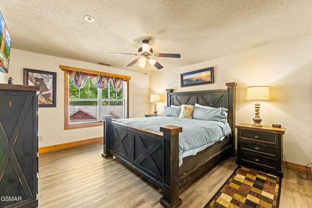 1123 Anastasia Way, Gatlinburg, TN 37738