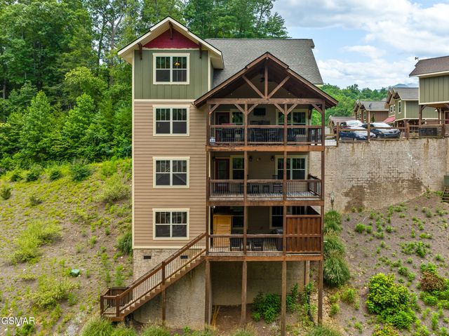 1123 Anastasia Way, Gatlinburg, TN 37738