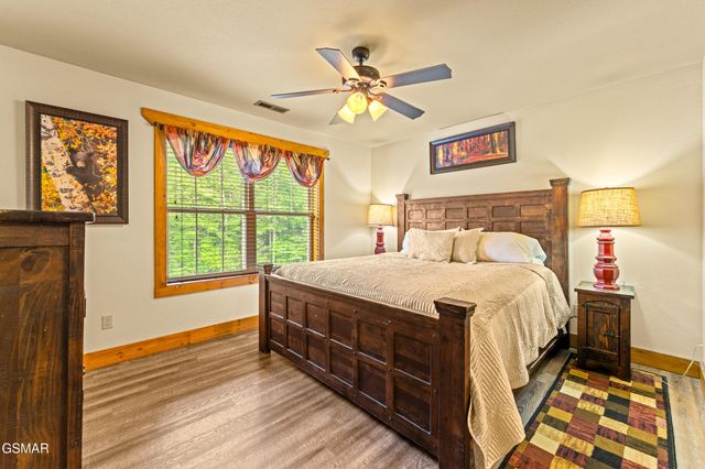 1123 Anastasia Way, Gatlinburg, TN 37738