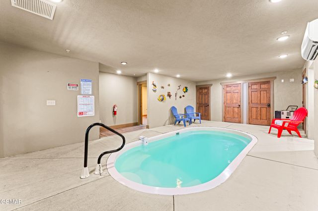 1123 Anastasia Way, Gatlinburg, TN 37738