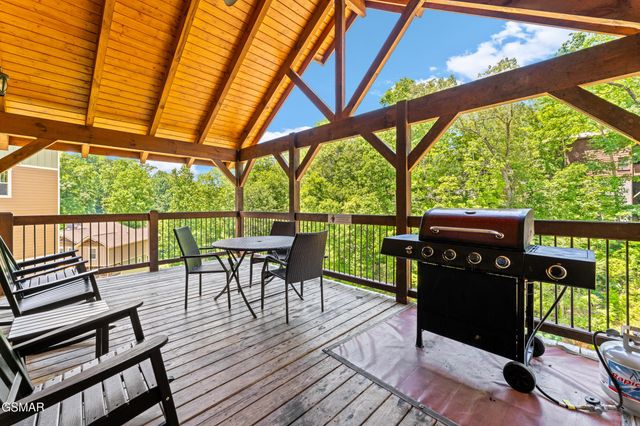 1123 Anastasia Way, Gatlinburg, TN 37738