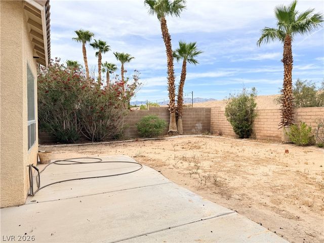 8458 Lambert Drive, Las Vegas, NV 89147