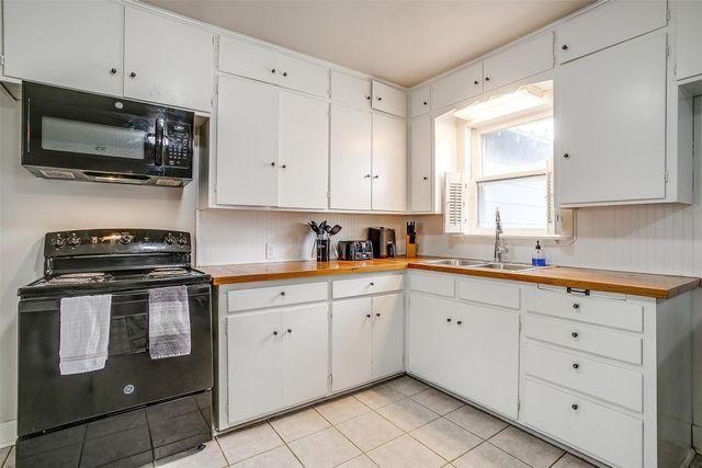 898 N Neblett Street, Stephenville, TX 76401