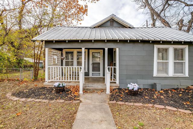 898 N Neblett Street, Stephenville, TX 76401