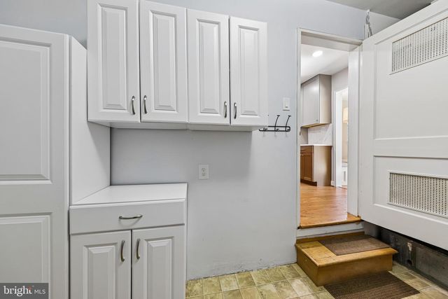 312 S FENWICK ST, Arlington, VA 22204