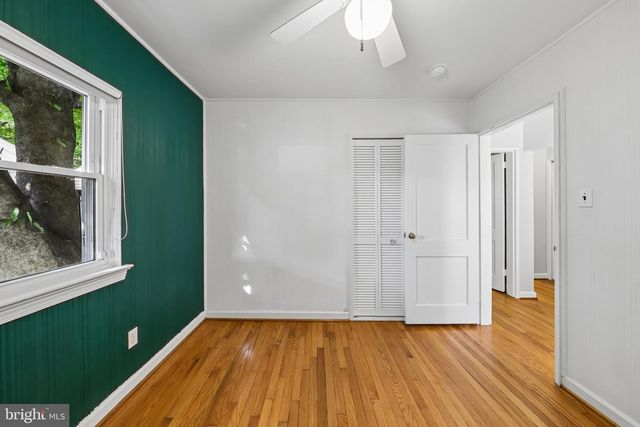 312 S FENWICK ST, Arlington, VA 22204