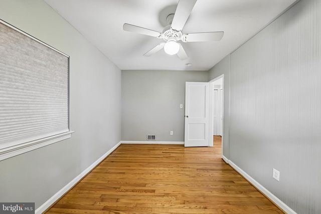 312 S FENWICK ST, Arlington, VA 22204