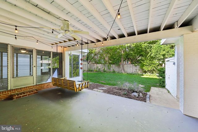 312 S FENWICK ST, Arlington, VA 22204