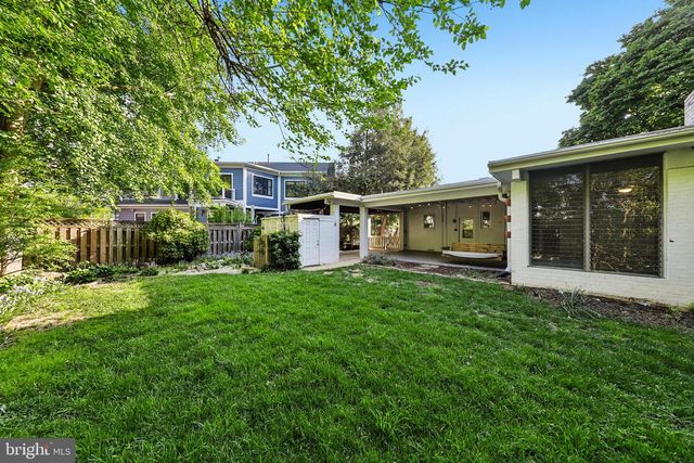 312 S FENWICK ST, Arlington, VA 22204