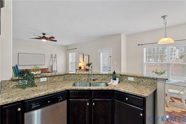 4248 Wells Ridge Ct, Chester, VA 23831