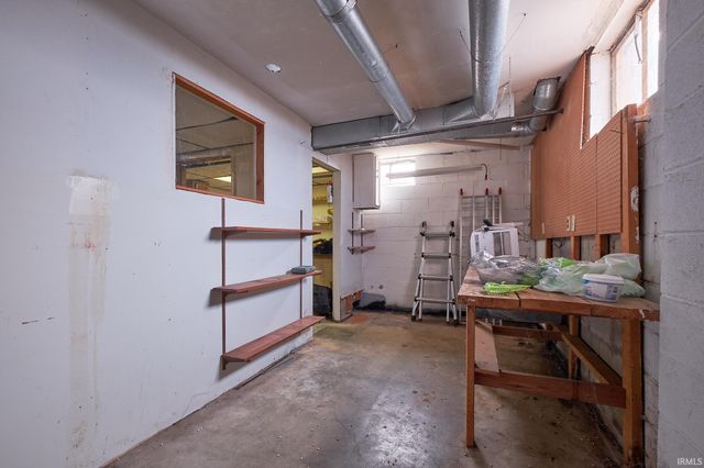 5862 N 50 East, Kokomo, IN 46901