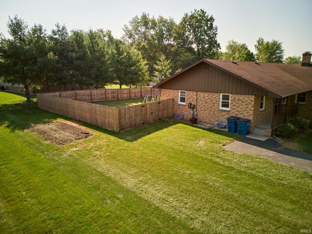 5862 N 50 East, Kokomo, IN 46901