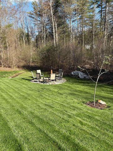 28 Doe Farm Lane, Newmarket, NH 03857