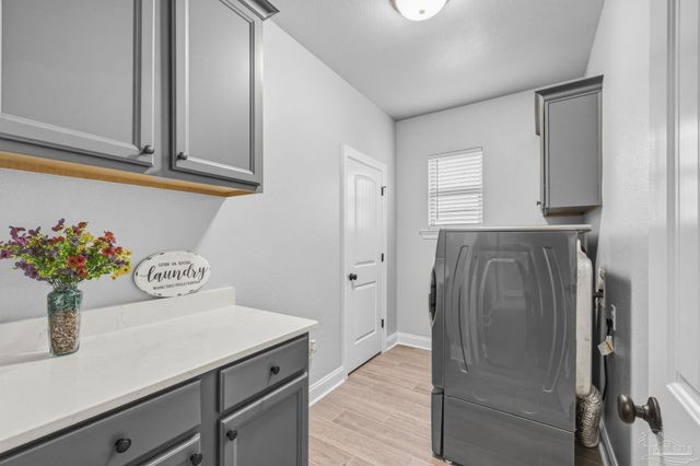 2129 Eagles Ridge Cv, Cantonment, FL 32533