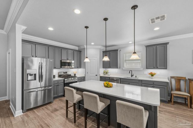 2129 Eagles Ridge Cv, Cantonment, FL 32533