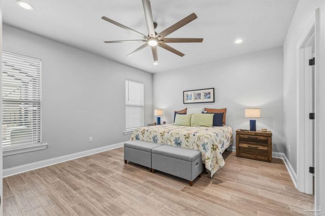 2129 Eagles Ridge Cv, Cantonment, FL 32533