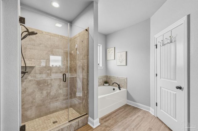 2129 Eagles Ridge Cv, Cantonment, FL 32533