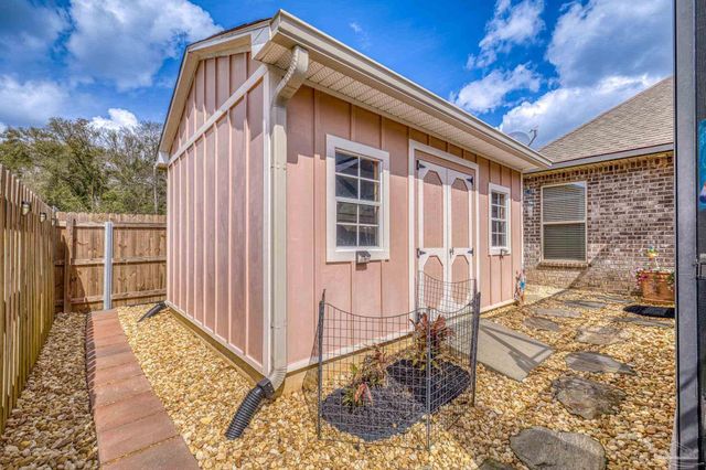 2129 Eagles Ridge Cv, Cantonment, FL 32533