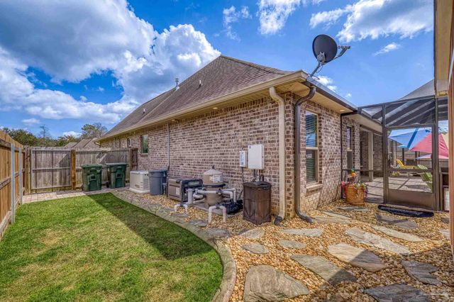 2129 Eagles Ridge Cv, Cantonment, FL 32533