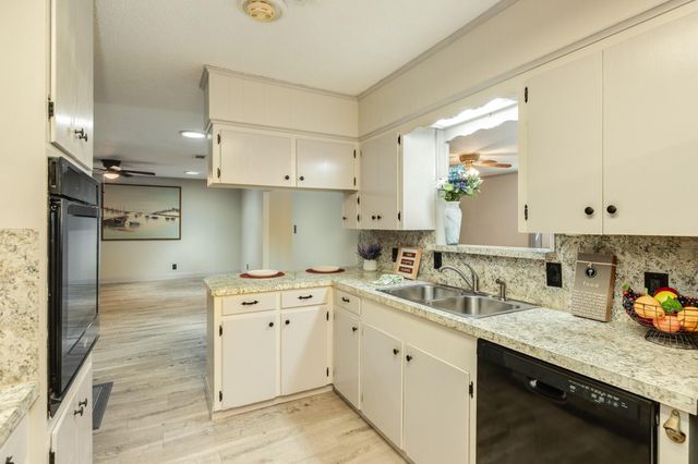 616 Bel Road, Kemah, TX 77565