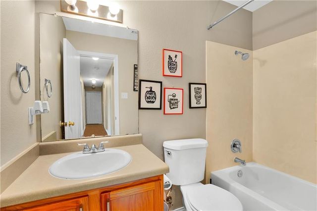 109 Brooke ST, Hutto, TX 78634