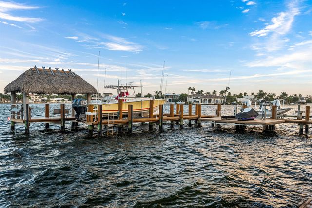 844 East Drive, Boynton Beach, FL 33435