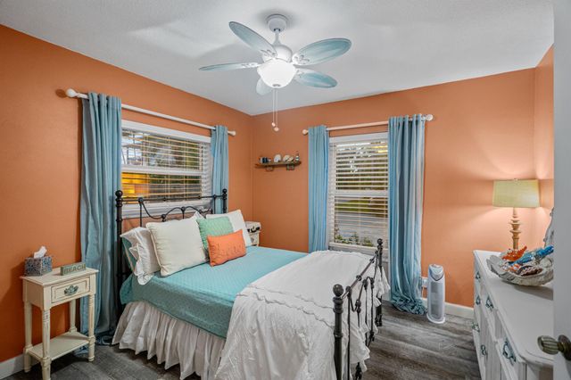 844 East Drive, Boynton Beach, FL 33435