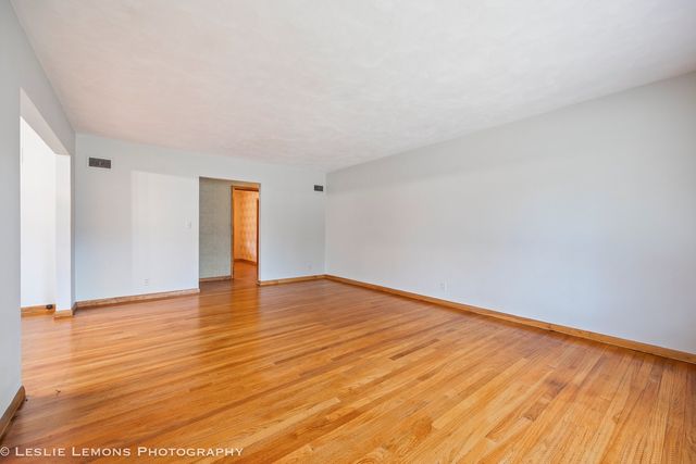 815 N Ellsworth Street, Naperville, IL 60563