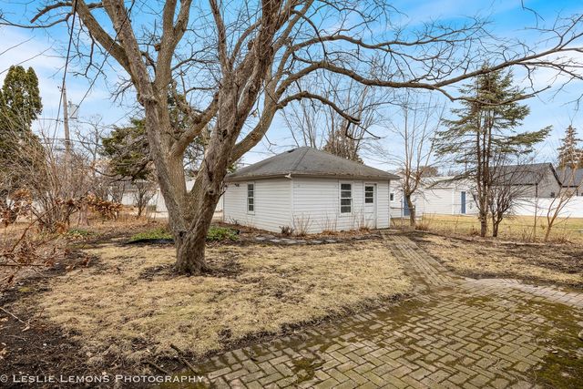 815 N Ellsworth Street, Naperville, IL 60563