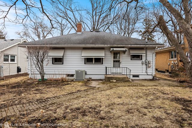 815 N Ellsworth Street, Naperville, IL 60563