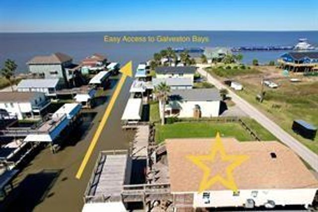 1331 Bay Drive, Crystal Beach, TX 77650
