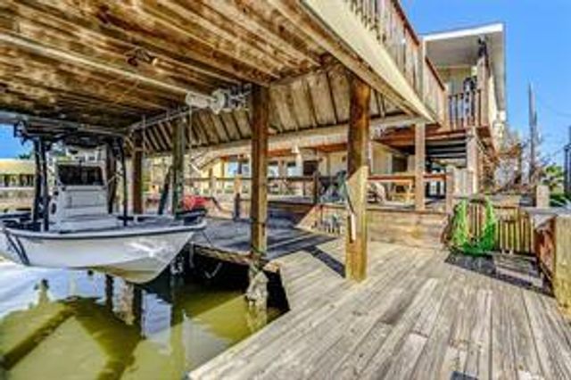 1331 Bay Drive, Crystal Beach, TX 77650