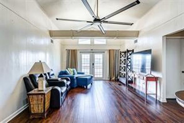 1331 Bay Drive, Crystal Beach, TX 77650